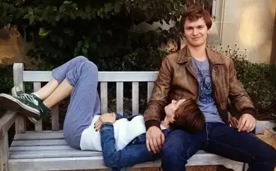 Aynı Yıldızın Altında