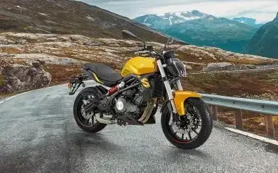 Benelli TNT 249 S