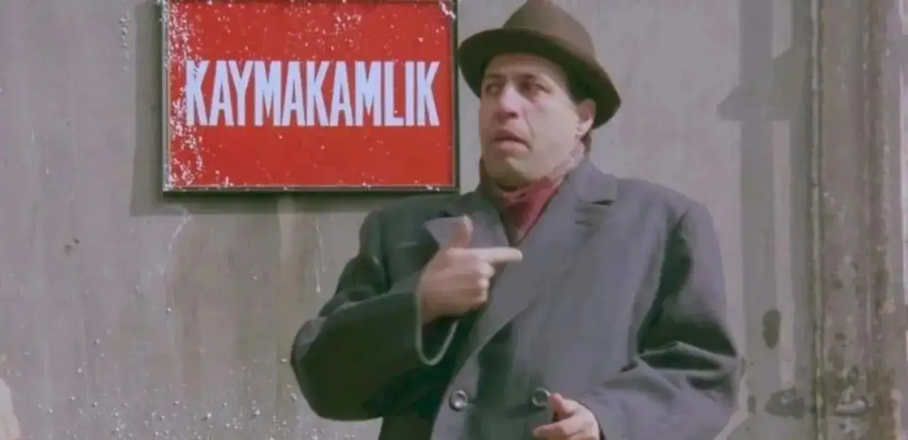 Deli Deli Küpeli
