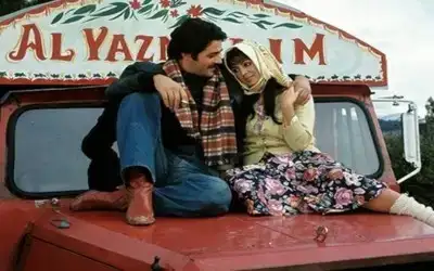 Selvi Boylum Al Yazmalım