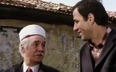 Üçkağıtçı