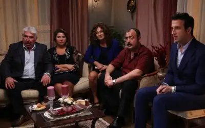Aile Arasında