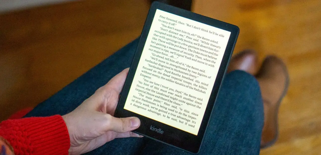 Amazon Kindle 6.8 İnç Paperwhite 5 Warmlight 2021 8 GB E-Kitap Okuyucu