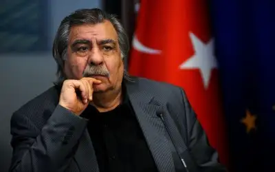 Arif Sağ