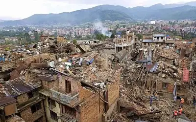 Artçı: Everest ve Nepal Depremi