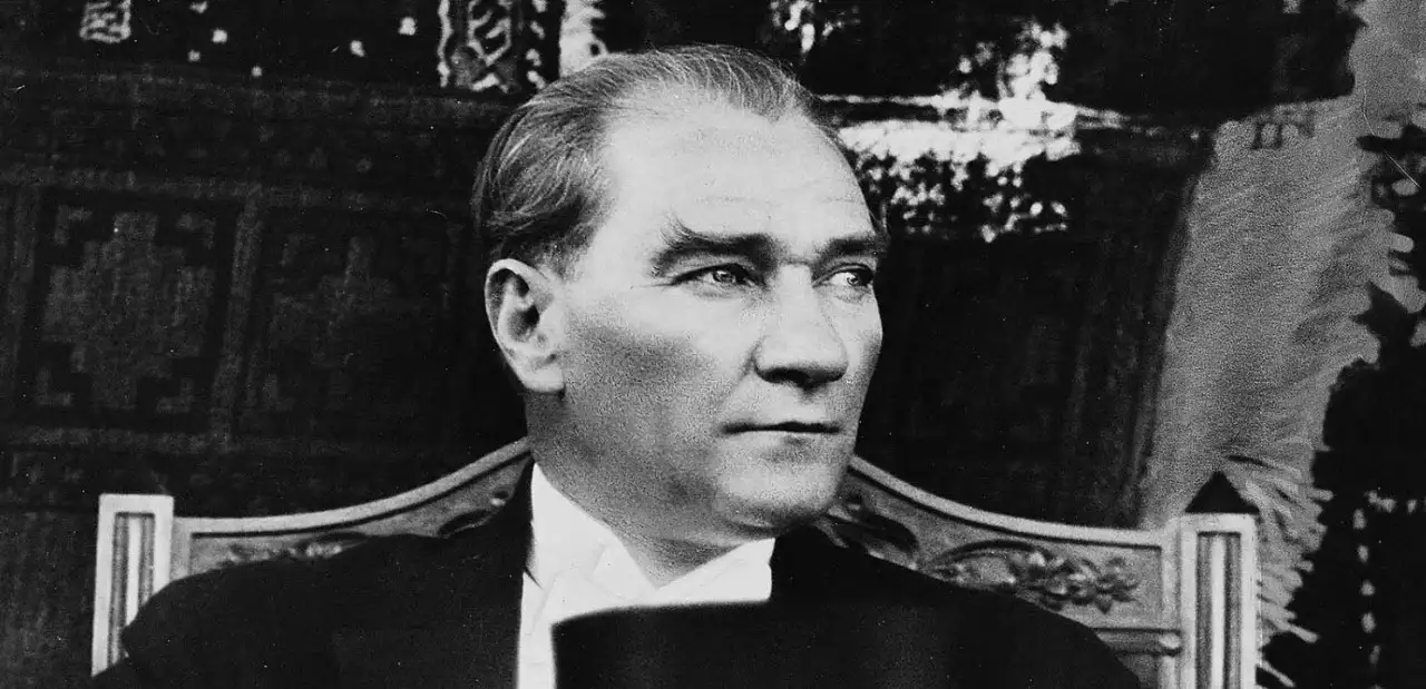 10 Kasım'a Özel 10 Yapım: Atamızı Saygı ve Özlemle Anıyoruz
