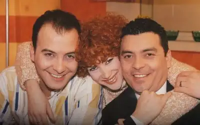 Ayrılsak da Beraberiz