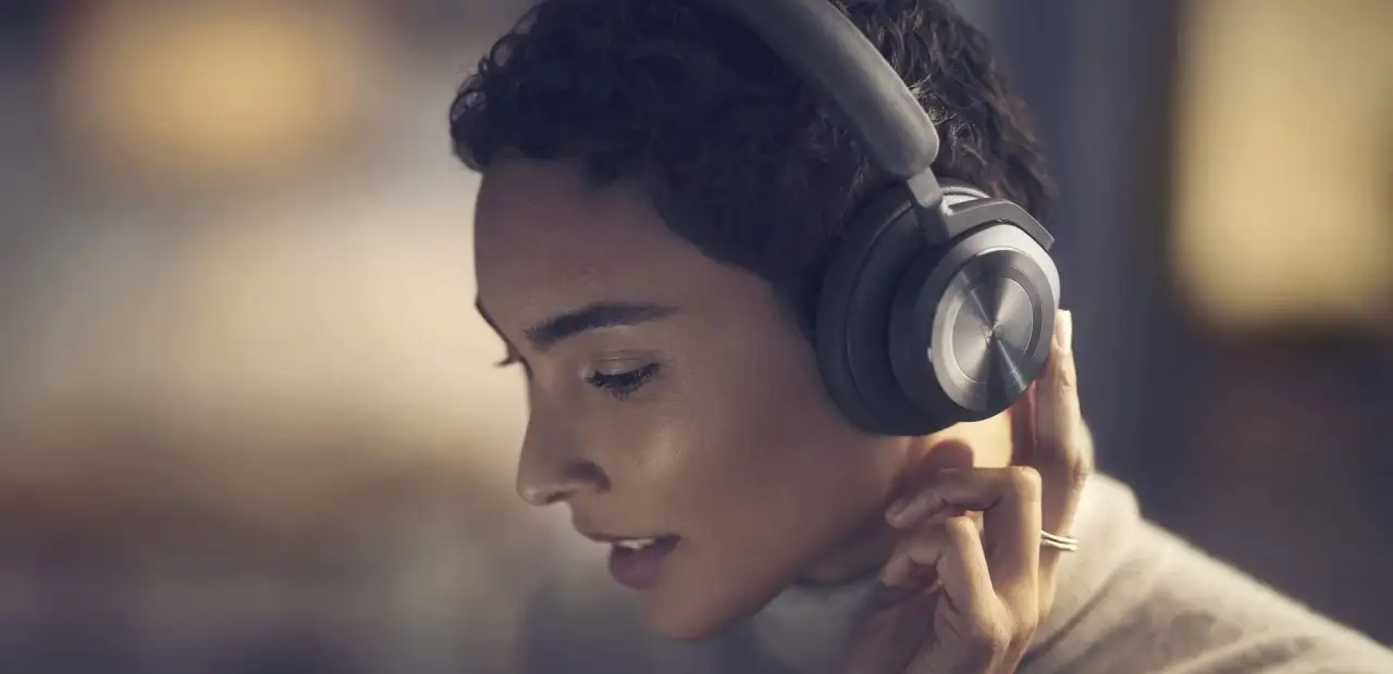 Bang & Olufsen BeoPlay HX Kablosuz Kulak Üstü Kulaklık