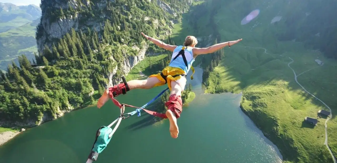 Bungee Jumping