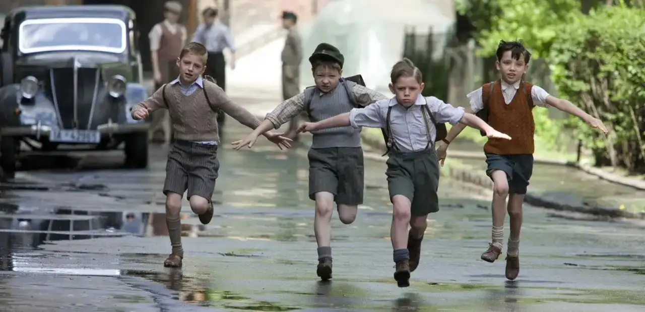 Çizgili Pijamalı Çocuk (The Boy in the Striped Pyjamas)