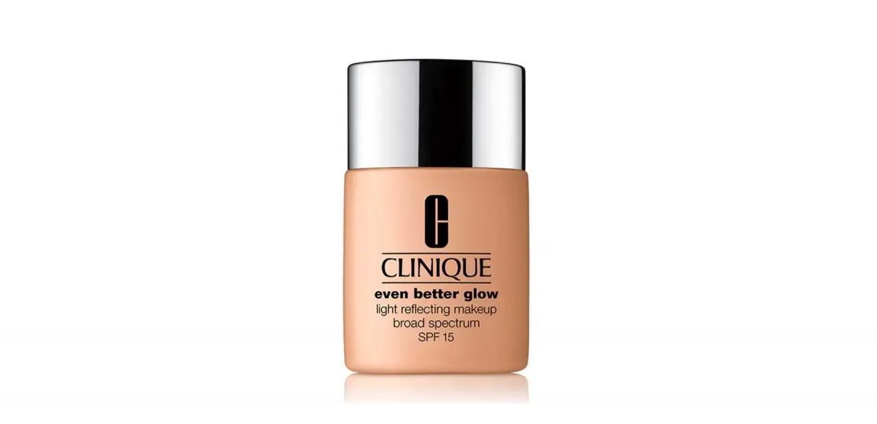 Clinique Even Better Glow Makeup SPF 15