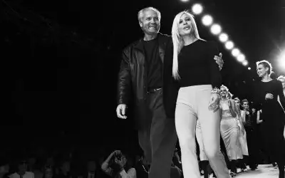 Gianni Versace Hikayesi: Versace’nin Doğuşu ve Gianni’nin Trajik Ölümü