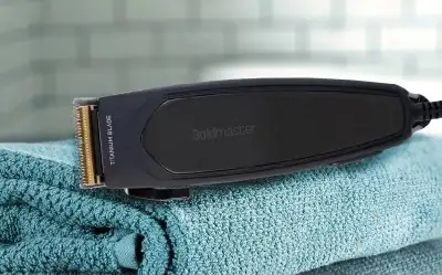 Goldmaster Titanyum Saç ve Sakal Kesme Makinesi