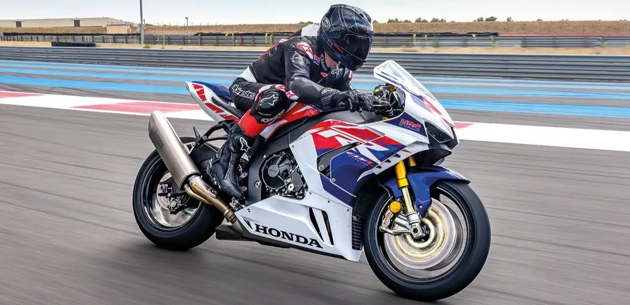 Honda CBR 1000RR-R Fireblade SP