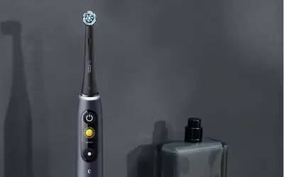 Oral-B iO 7 Serisi Şarjlı Diş Fırçası