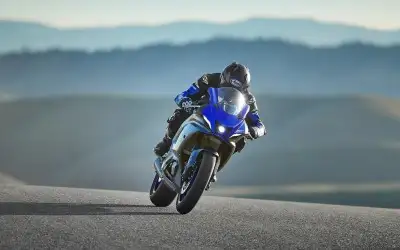 Yamaha YZF R7